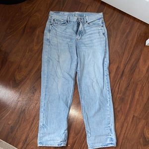 AMERICAN EAGLE 90’s BOYFRIEND JEANS